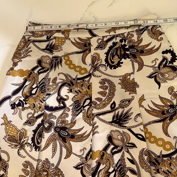 Old Navy Silk Pleated Skirt - Picture 9 of 14